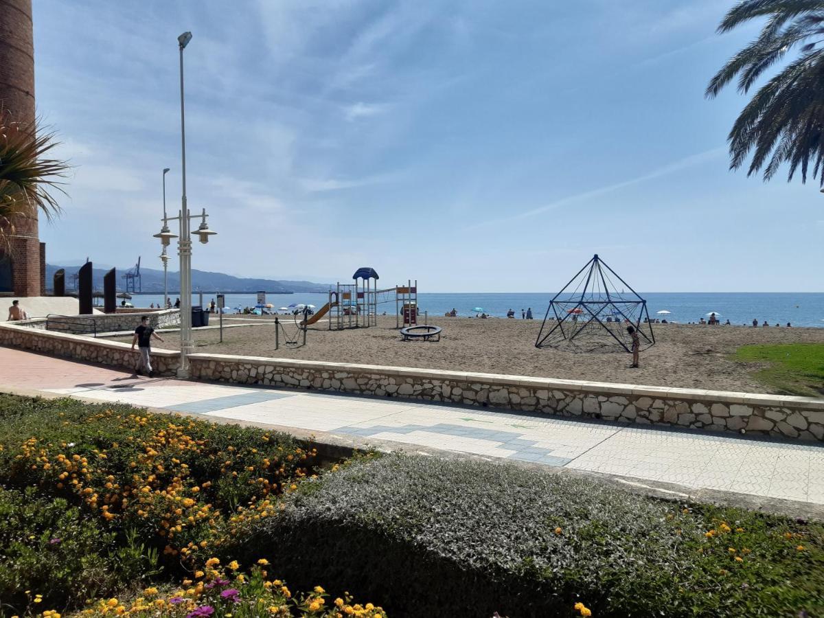 Apartamento Eursu Playa マラガ エクステリア 写真