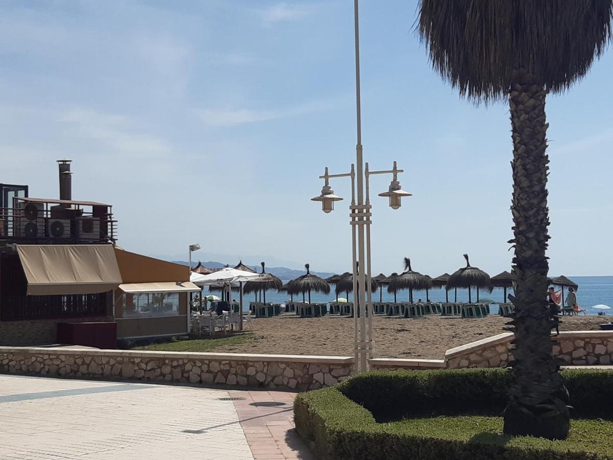 Apartamento Eursu Playa マラガ エクステリア 写真