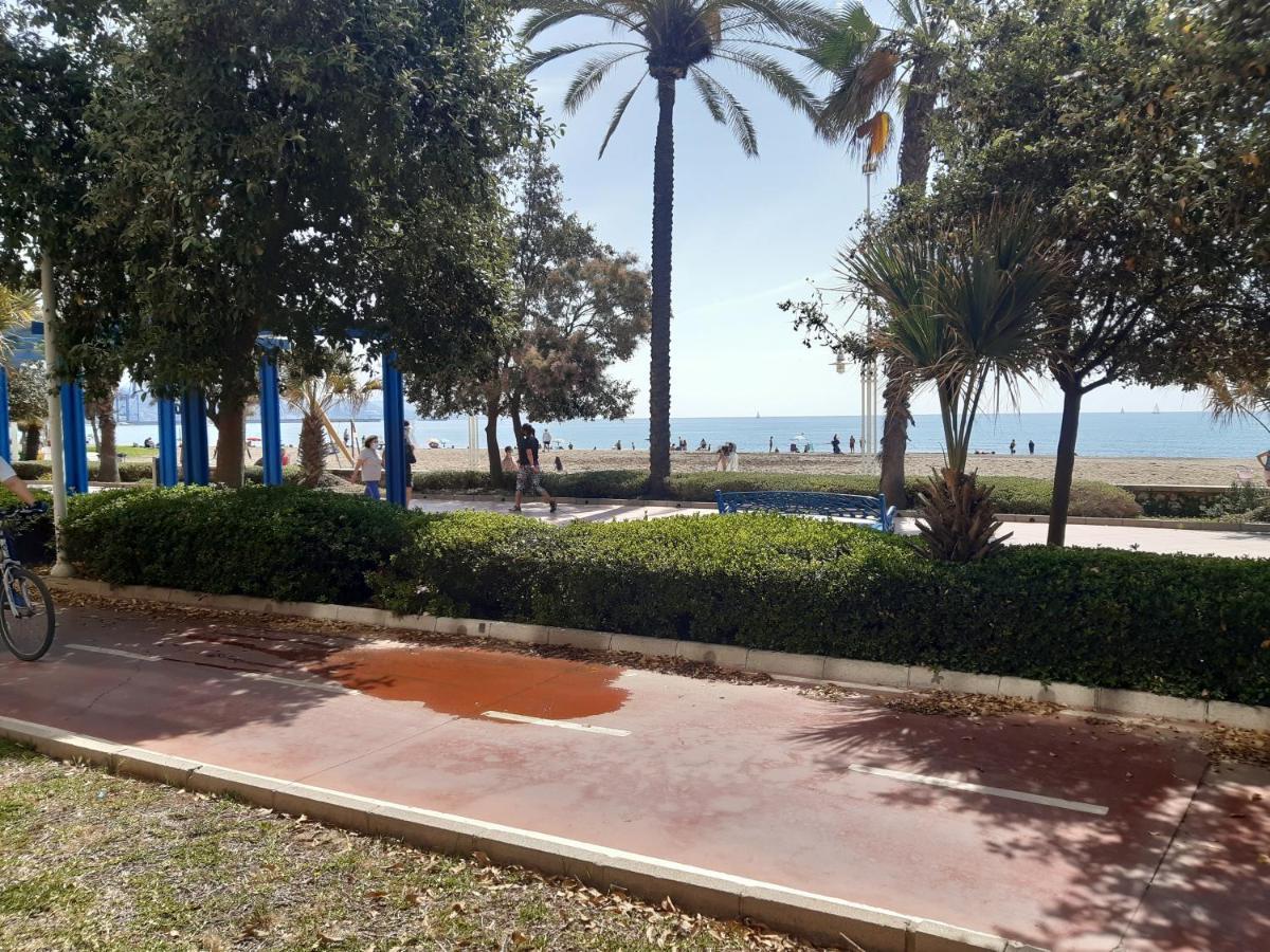 Apartamento Eursu Playa マラガ エクステリア 写真